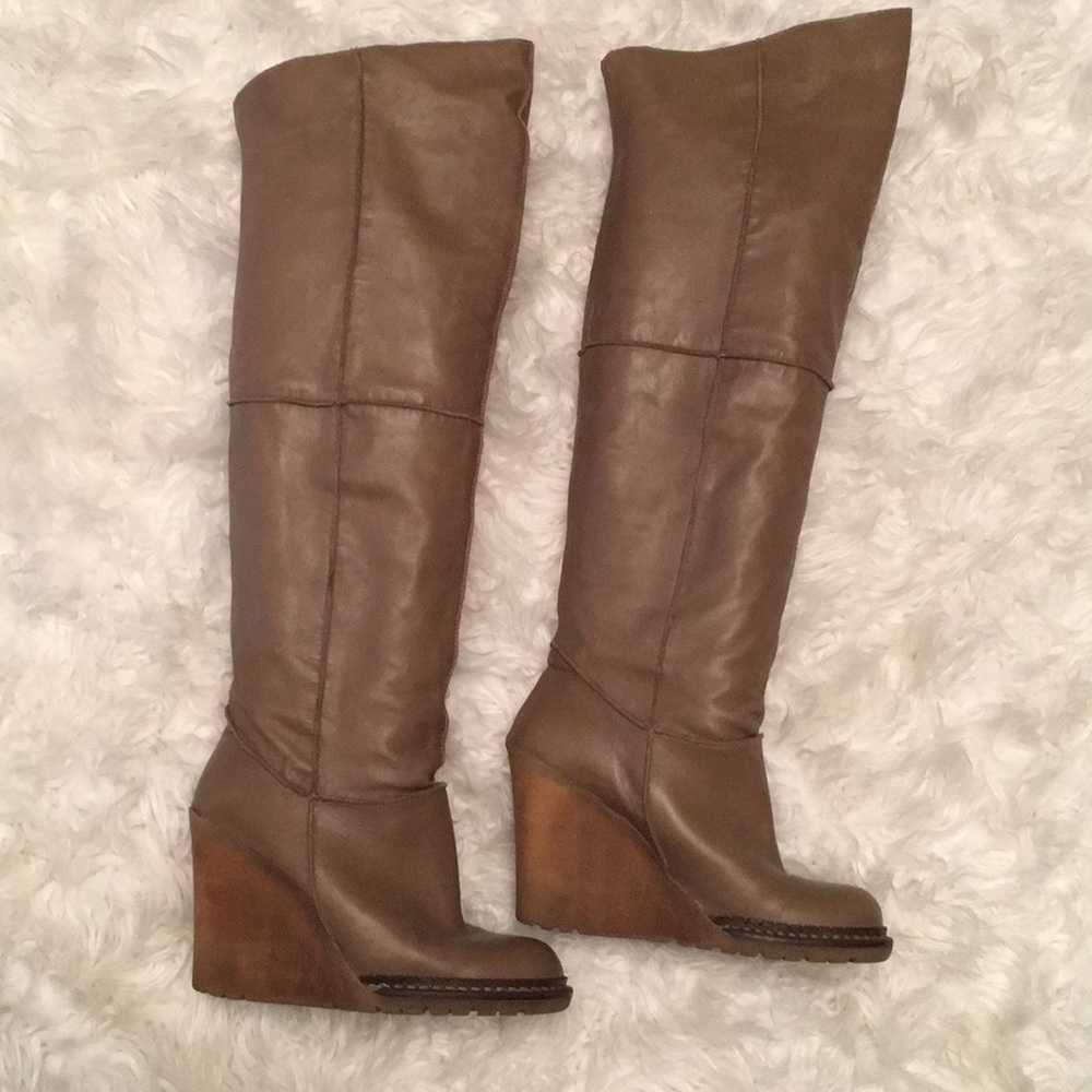 Authentic Ras leather boots